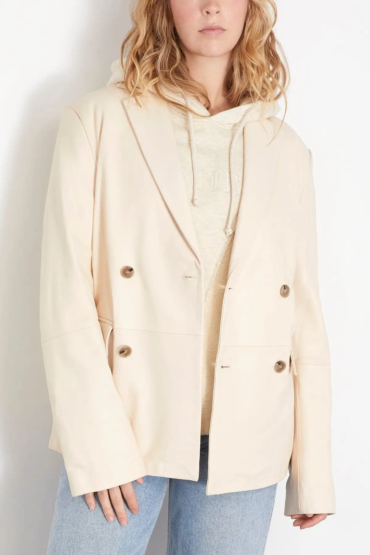 Davao Blazer En Cuir in Frost Ivory