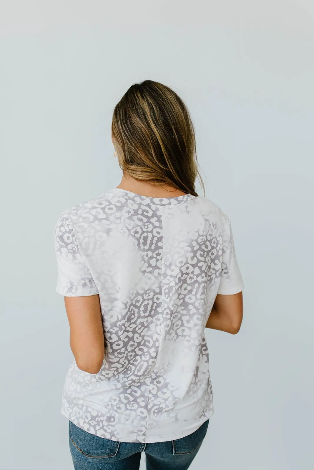 Fading Away Leopard V-Neck In Gray - On Hand