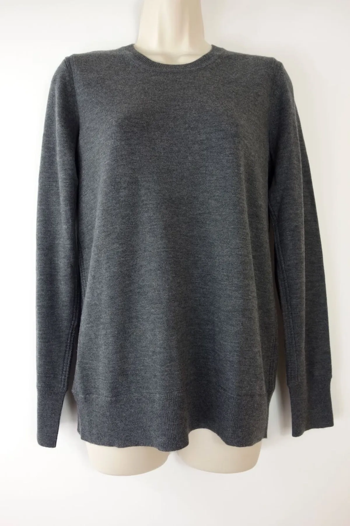 Fitted Knit Sweater - Charcoal