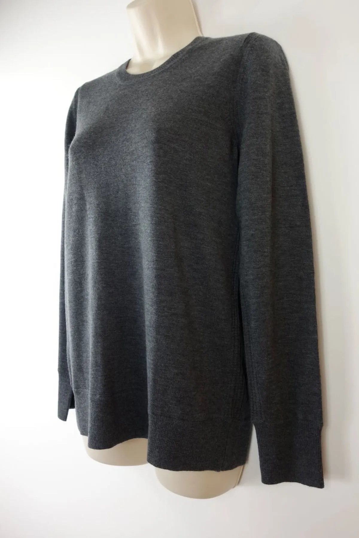 Fitted Knit Sweater - Charcoal