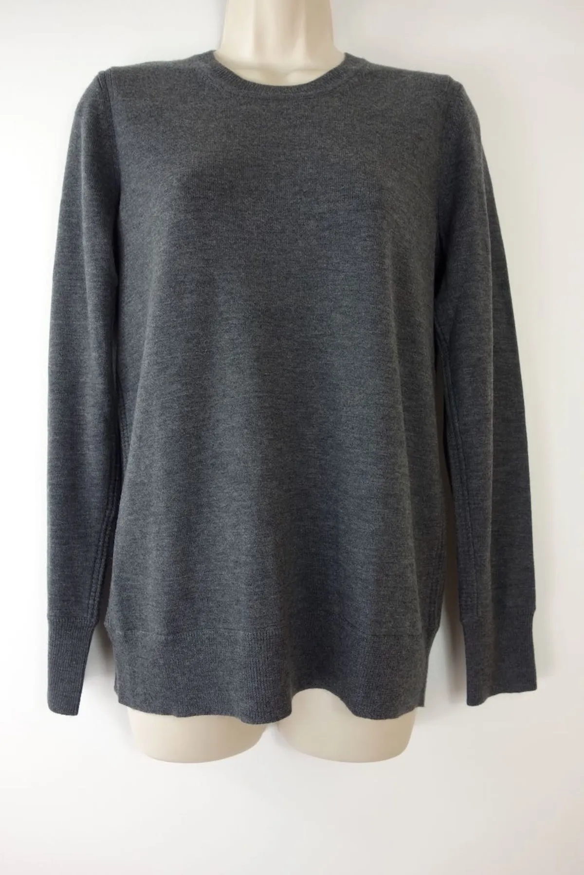 Fitted Knit Sweater - Charcoal