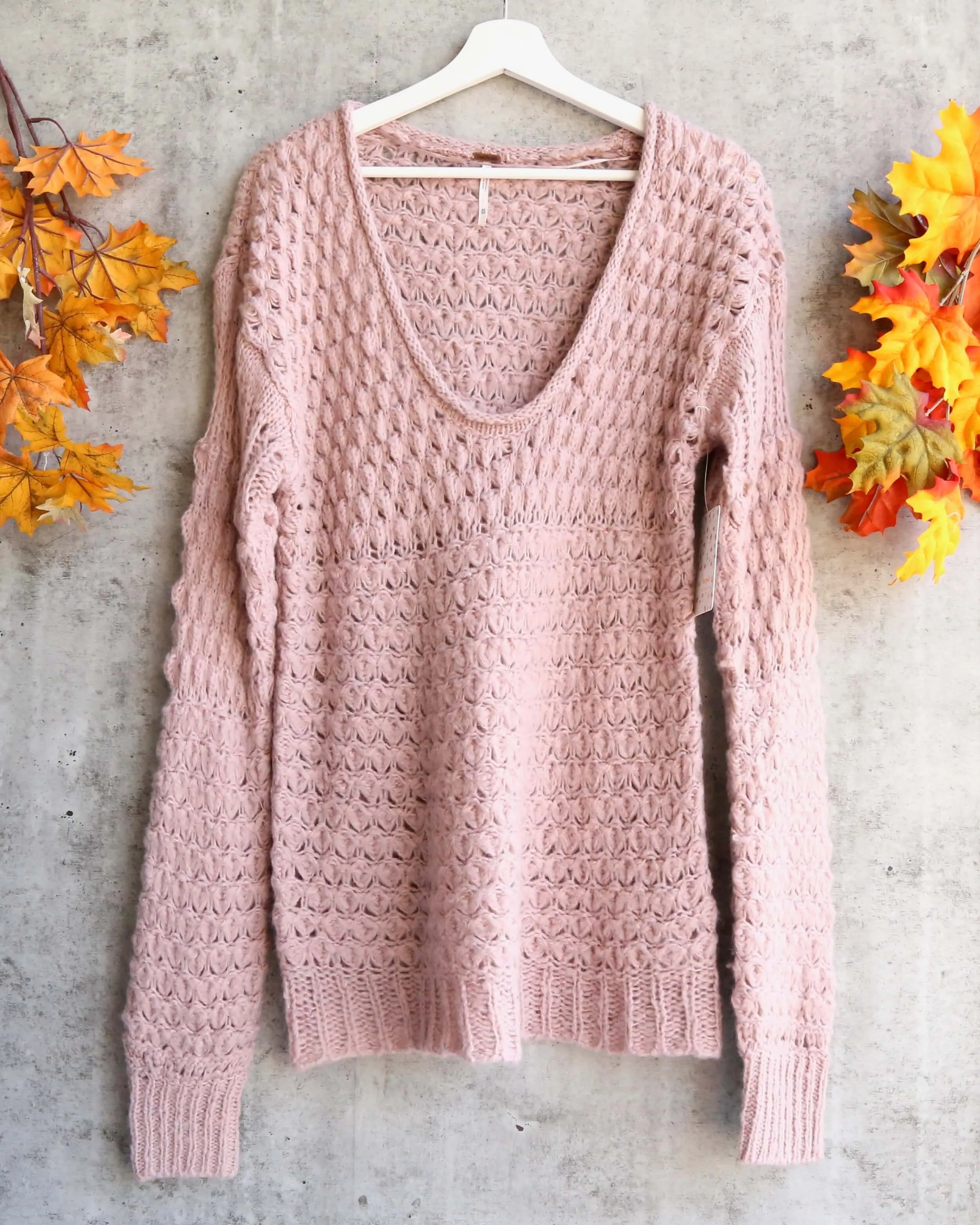 Free People - Crashing Waves Wool Blend Bishop Sleeve Chunky Knit Pullover Sweater - Mauve