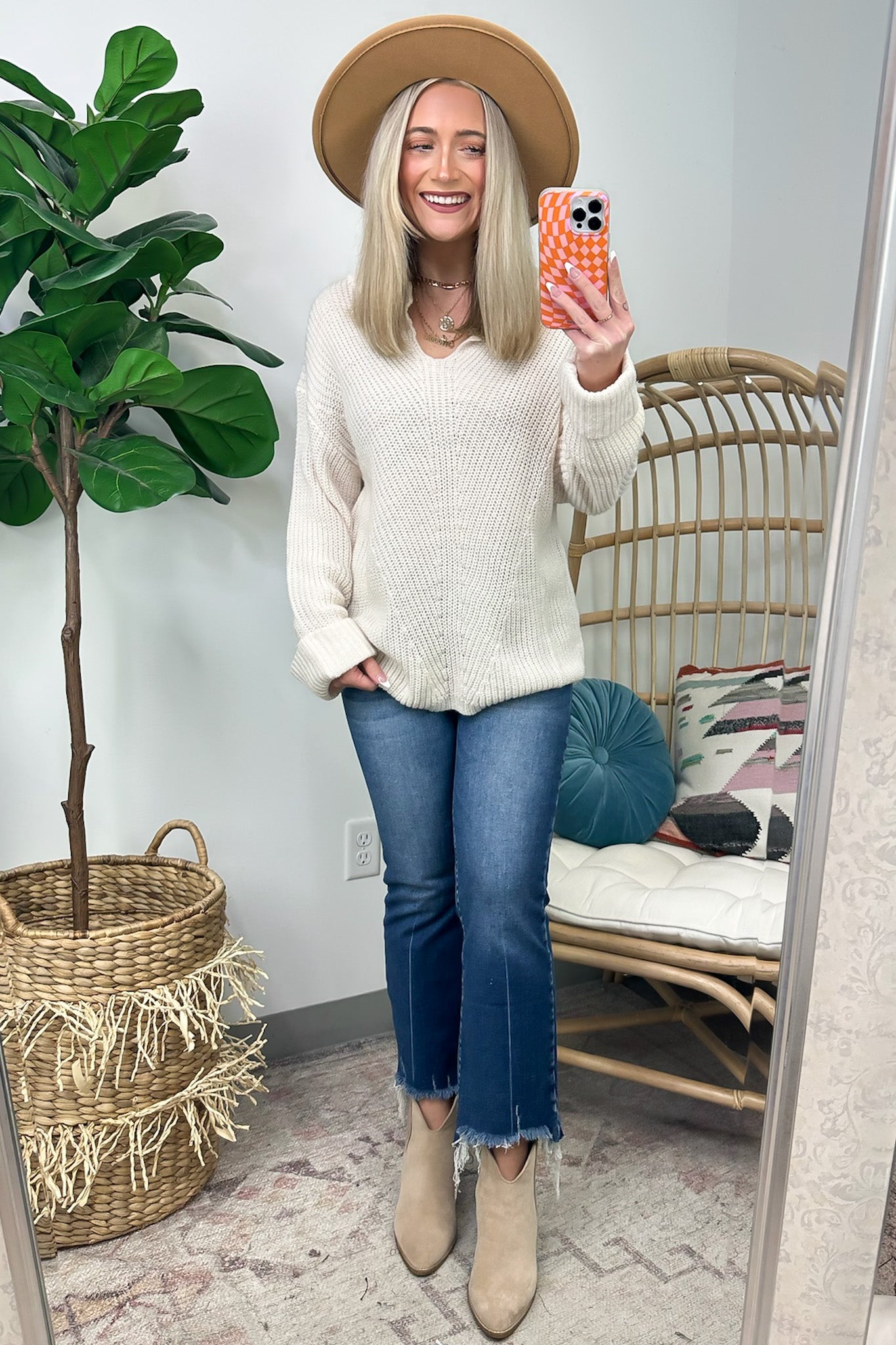 Leraine V-Neck Cable Knit Sweater - FINAL SALE