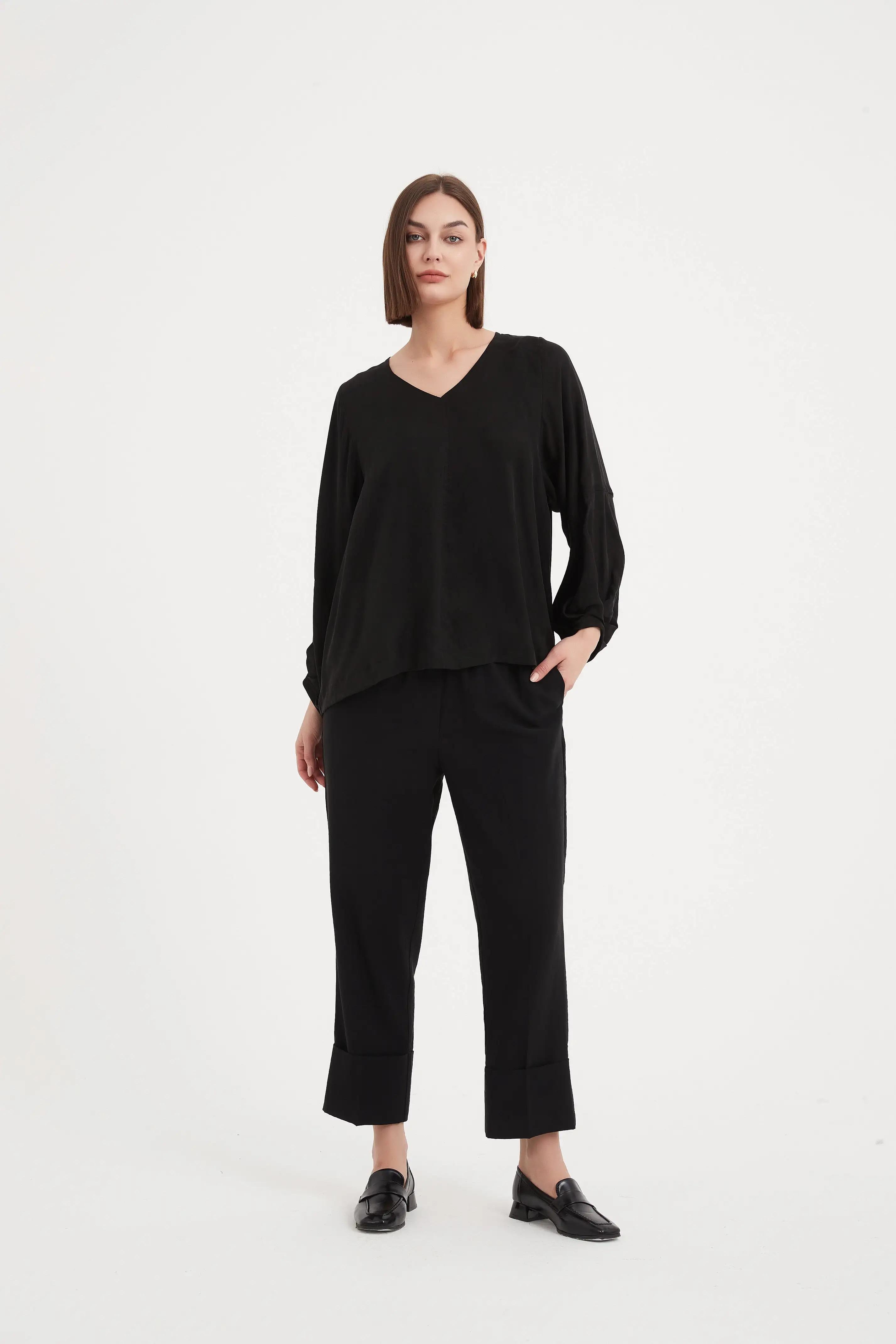 Tirelli - V Neck Bishop Long Sleeve Top - Black